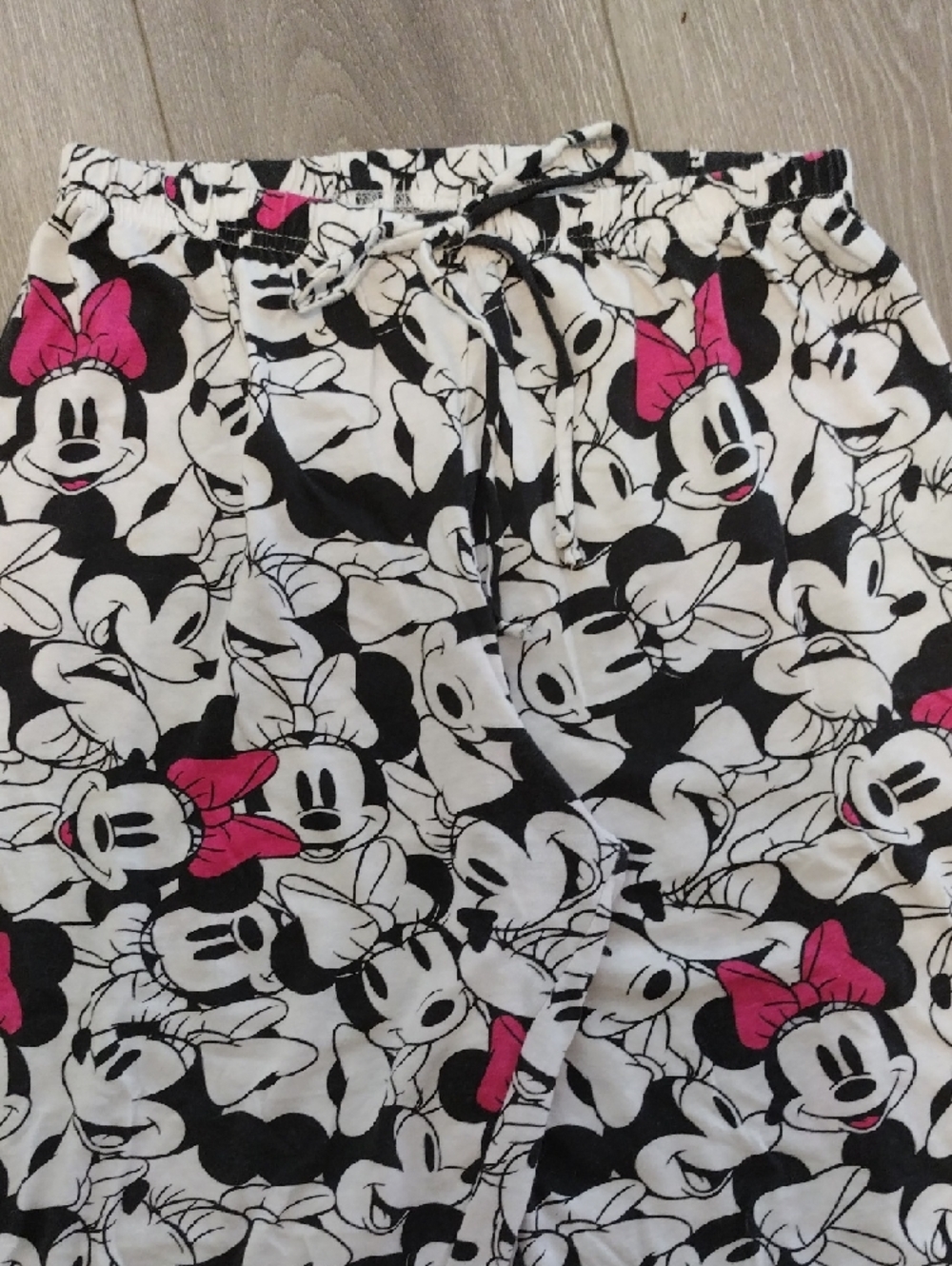 Minnie Mouse Black & Pink Pajama Pants - Picture 10 of 14
